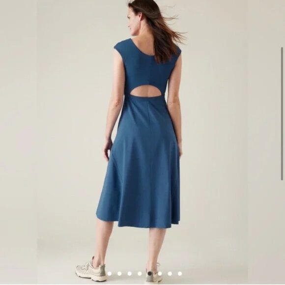ATHLETA Ryder Midi Dress in Jay Blue XXS - Picture 3 of 15
